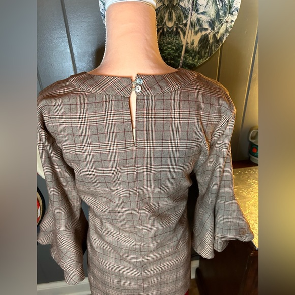 Plaid Top With Ruffle Bell Sleeves & Chest Cut-Out Large - Picture 10 of 10